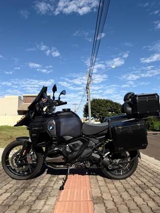 BMW R 1300 GS ADVENTURE TRIPLE BLACK 